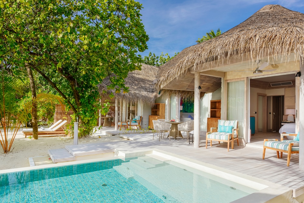 content/hotel/Kanuhura/Accommondation/Grand Beach Pool Villa Sunset/Kanuhura-Acc-GrandBeachPoolVilla-05.jpg